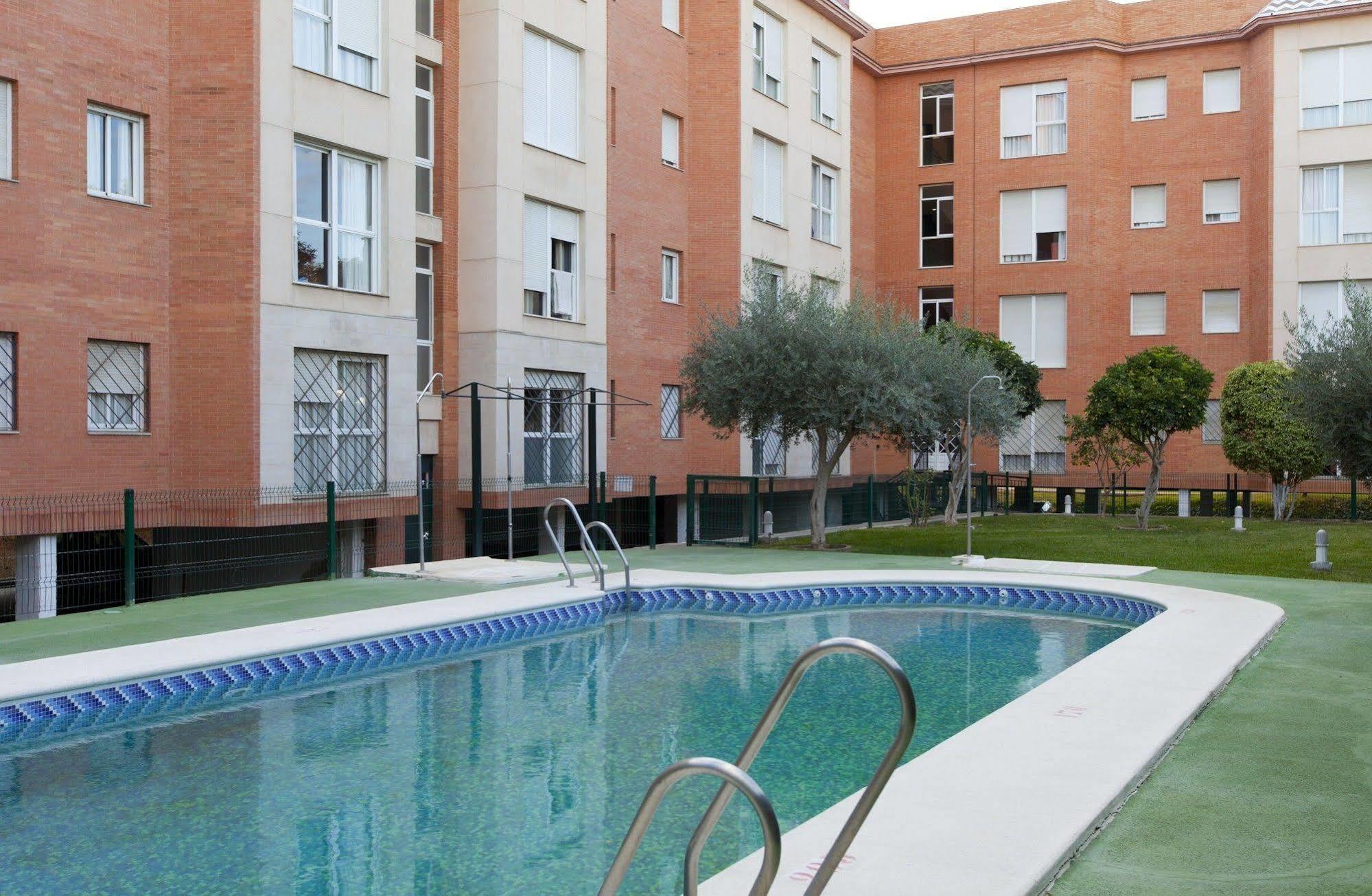 Apartamentos Vertice Bib Rambla Seville Exterior photo